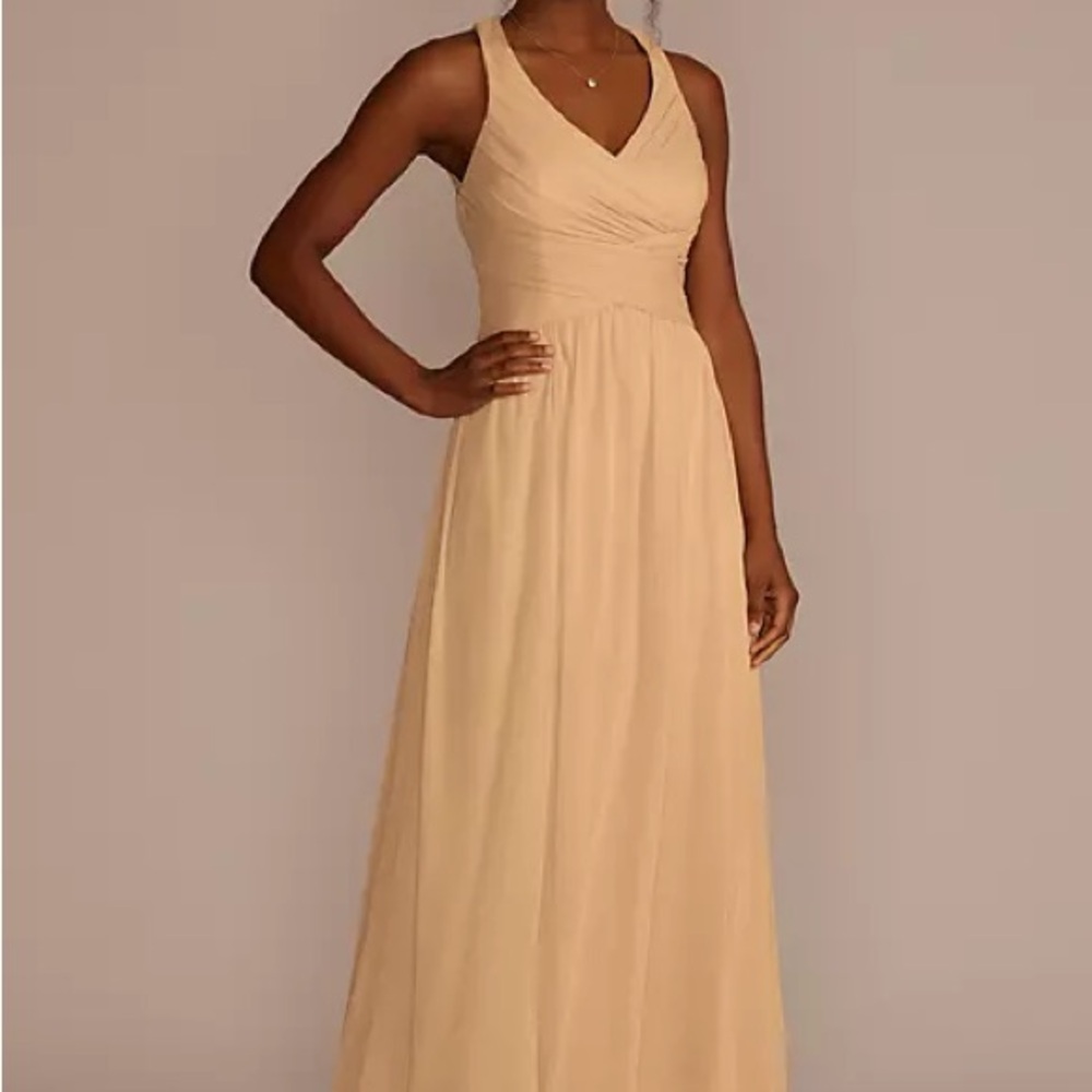 David’s bridal bridesmaid dress in sunflower 🌻